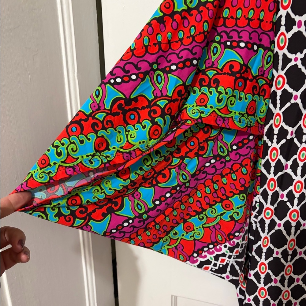 Trina Turk Black and Pink Geometric Long Sleeve Dress - Picture 4 of 5